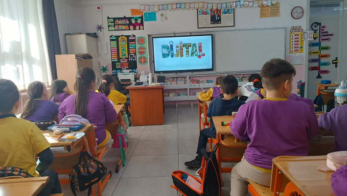 Güvenli İnternet Günü Bilgilendirme ve Beyin Fırtınası